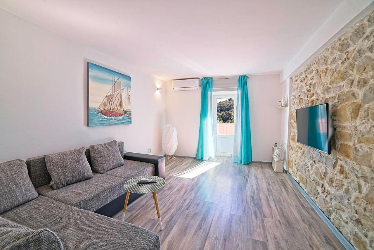 Holiday House Rab Kampor Exteriér fotografie